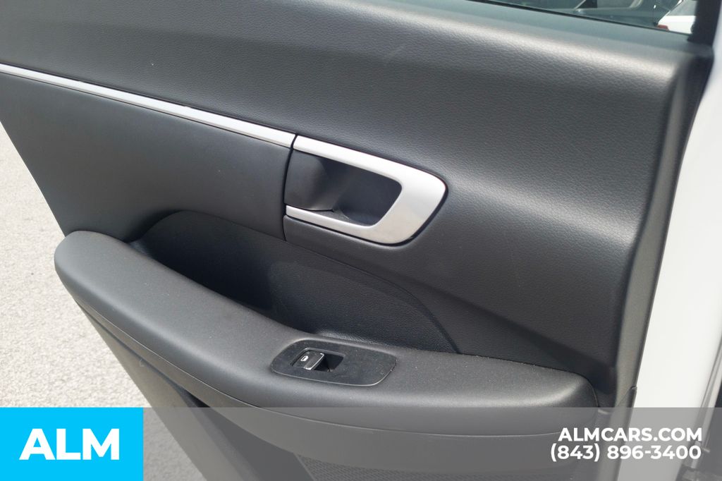 Certified Used 2025 White Hyundai SEL image 23