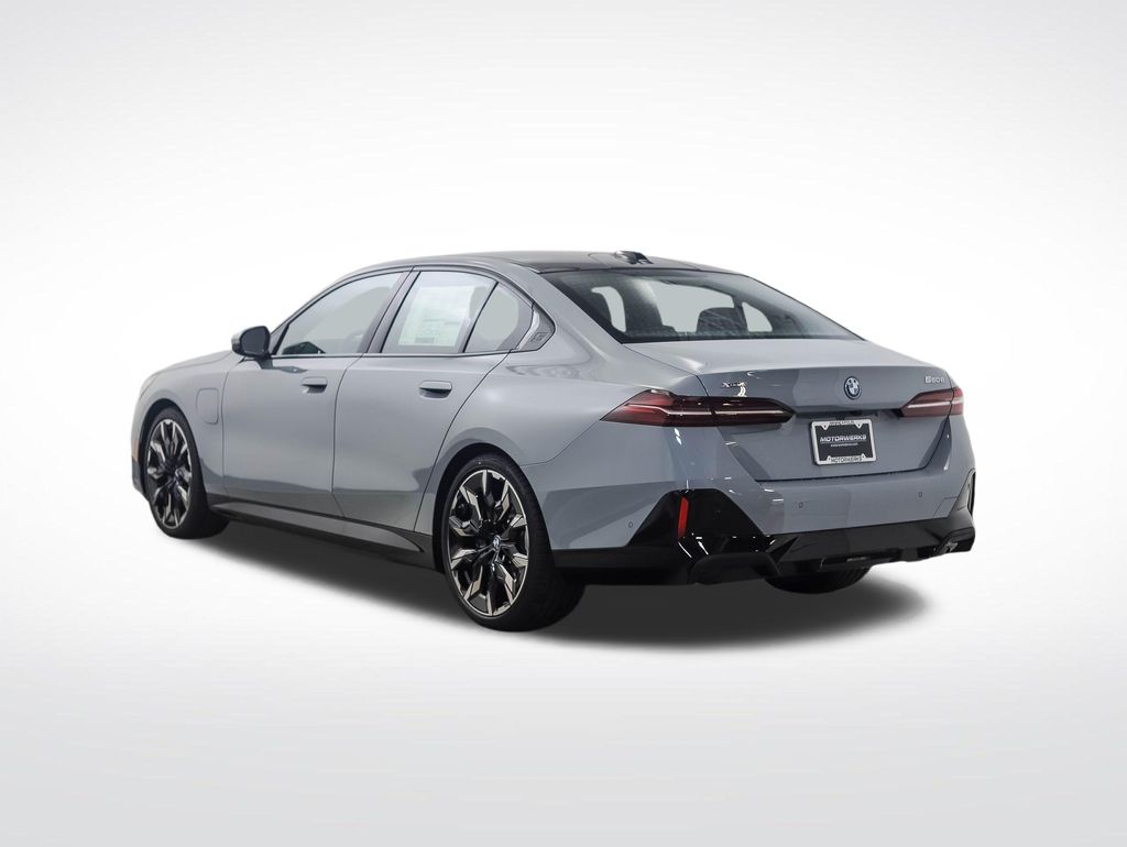 Thumbnail: 2026 BMW 5 Series - 4