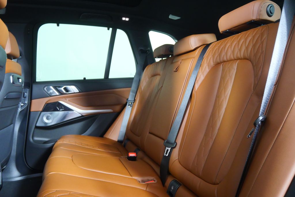 Thumbnail: 2026 BMW X5 - 15