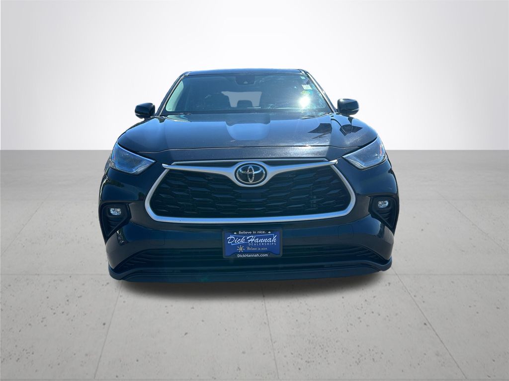2023 Toyota Highlander LE