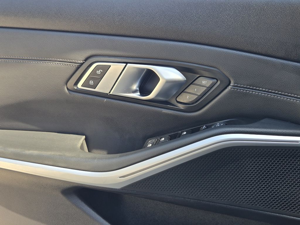 2019 BMW 3 Series 330i - Photo 23