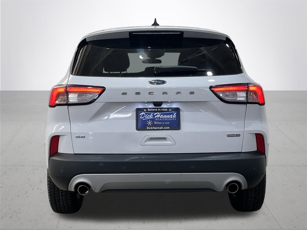 2022 Ford Escape Hybrid SE