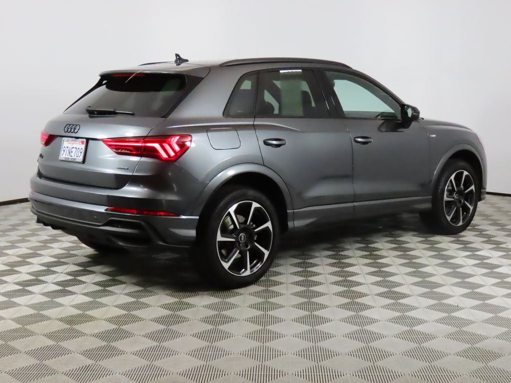 Thumbnail: 2025 Audi Q3 - 5