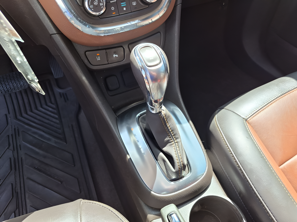 Used 2016 White Buick Premium image 35
