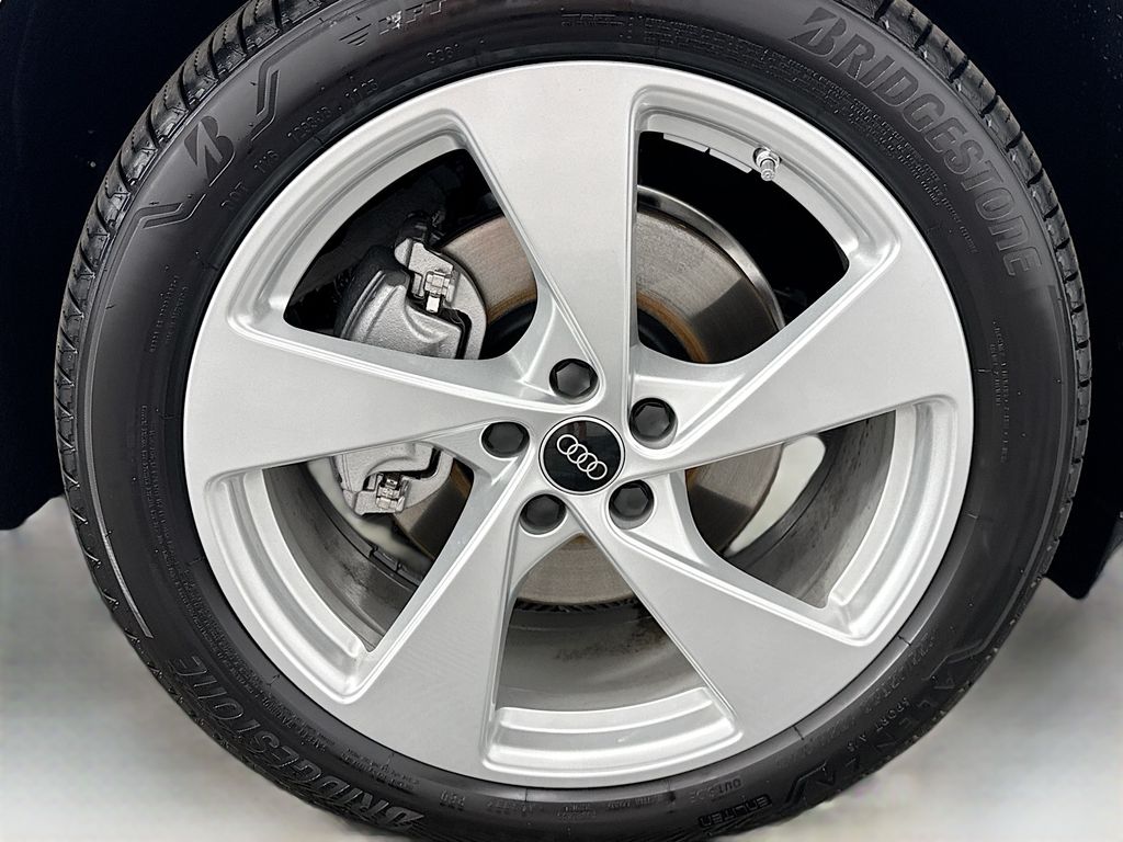 Thumbnail: 2025 Audi Q5 - 31