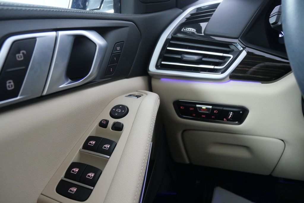 2020 BMW X5 sDrive40i 20