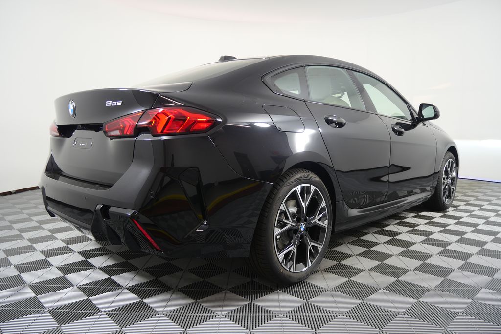 Thumbnail: 2026 BMW 2 Series - 3