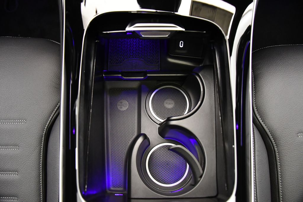 Thumbnail: 2025 Mercedes-Benz GLC - 30