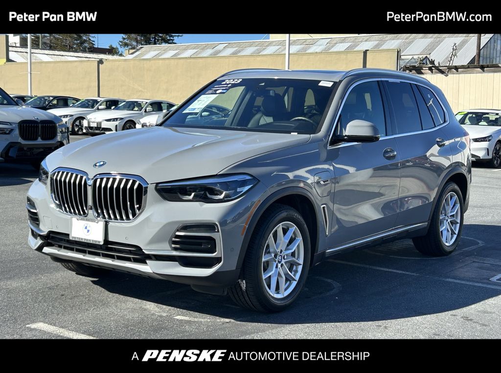 Thumbnail: 2023 BMW X5 - 1