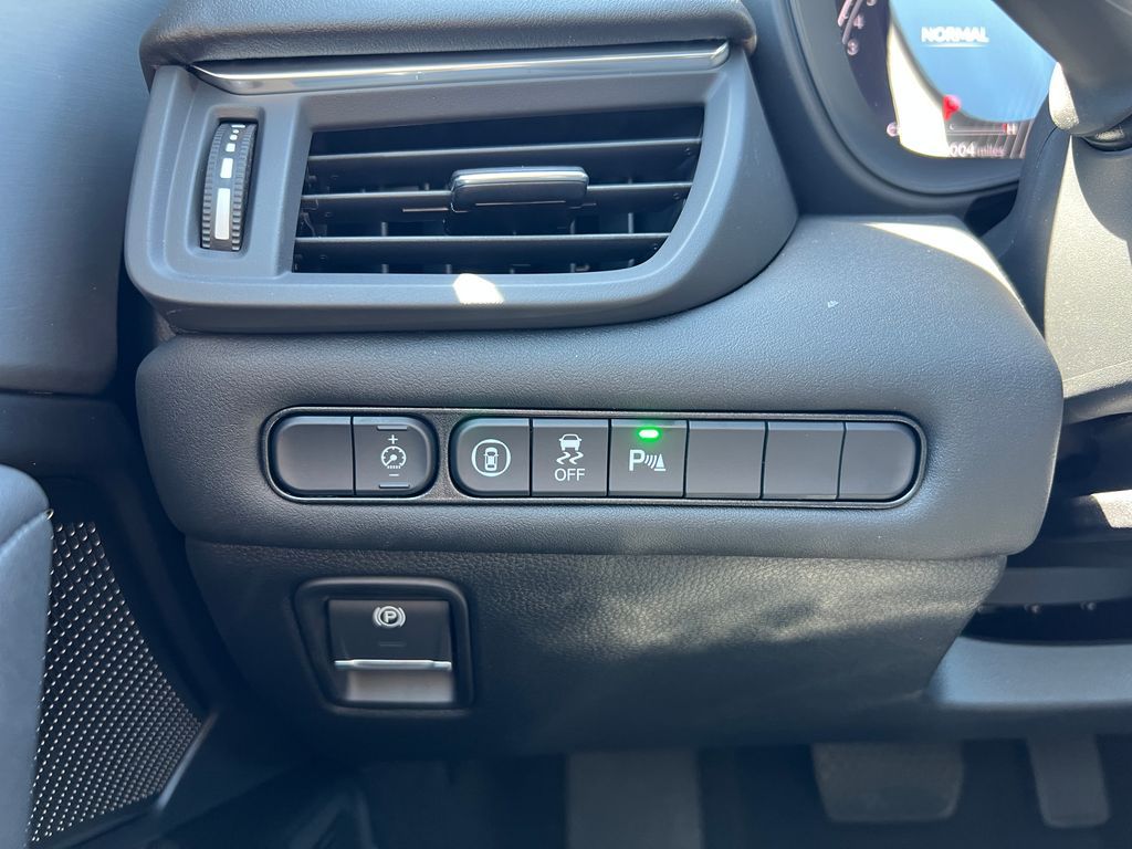 Thumbnail: 2025 Acura TLX - 16