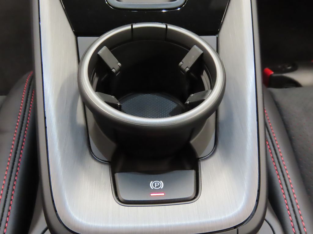 Thumbnail: 2025 Porsche 911 - 31