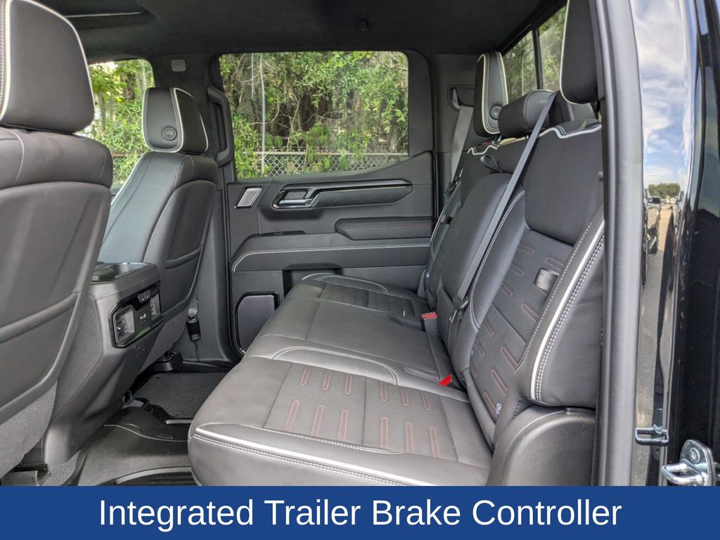 2023 GMC Sierra 1500 4WD Crew Cab Short Box AT4X