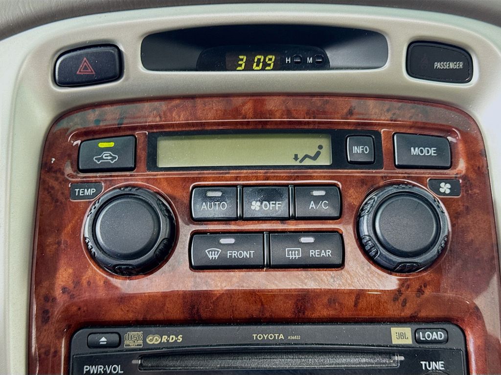 Used Car 2004 Toyota Highlander  V6 For Sale Under $10,000 In Austin, Texas