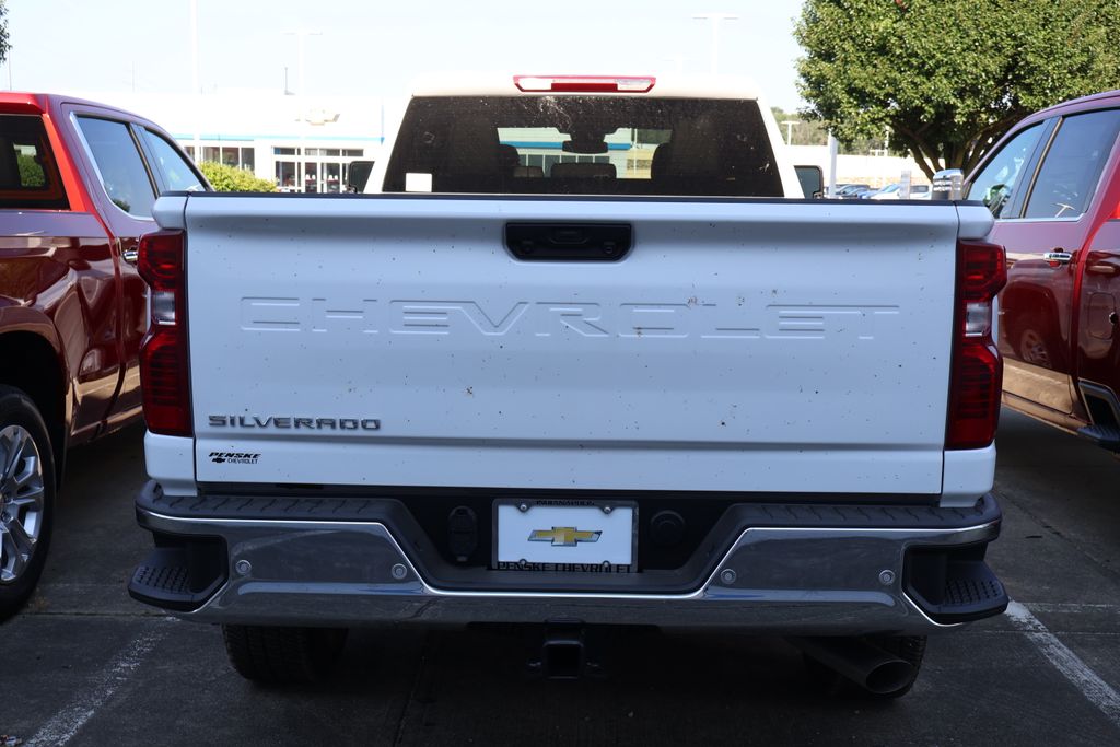 Thumbnail: 2025 Chevrolet Silverado 2500 - 9