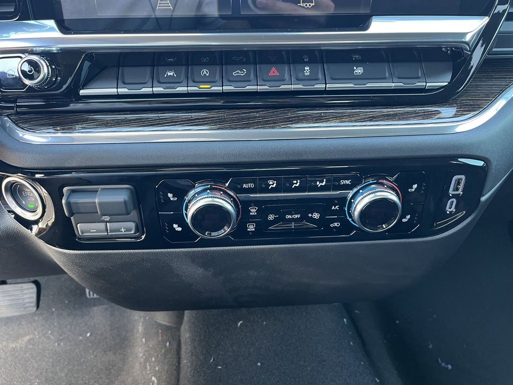 new 2025 GMC Sierra 1500 car, priced at $46,699