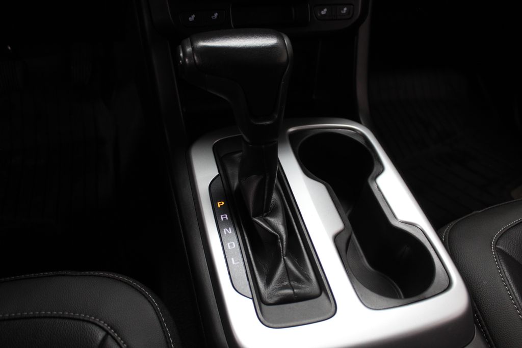 Thumbnail: 2021 Chevrolet Colorado - 13