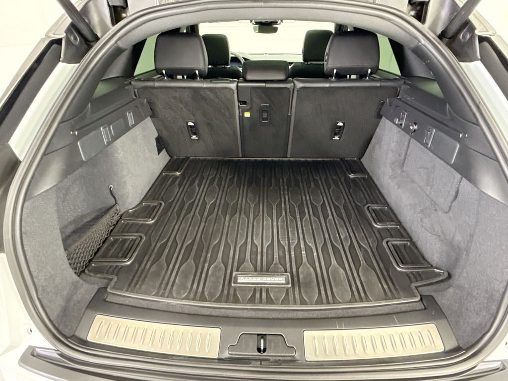 Thumbnail: 2026 Land Rover Range Rover Velar - 27