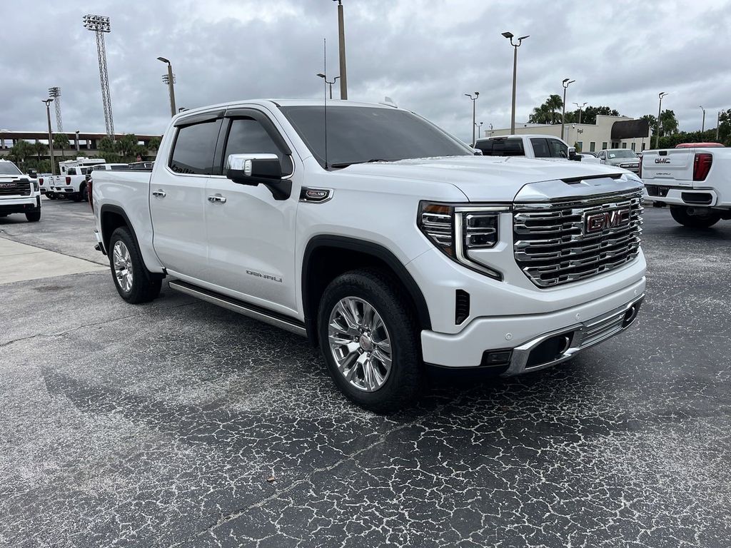 2022 GMC Sierra 1500 Denali 2