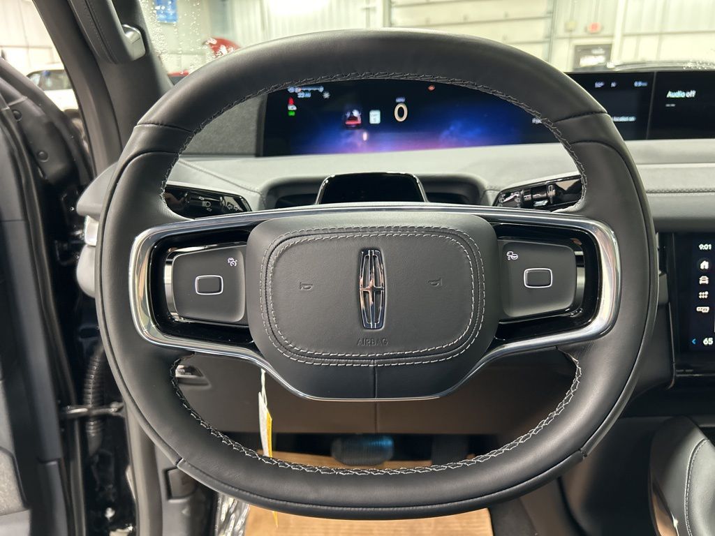 new 2026 Lincoln Navigator car, priced at $105,615