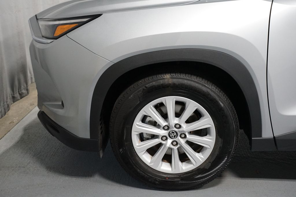 Thumbnail: 2026 Toyota Grand Highlander - 5