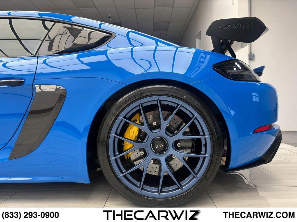 2023 Porsche 718 Cayman