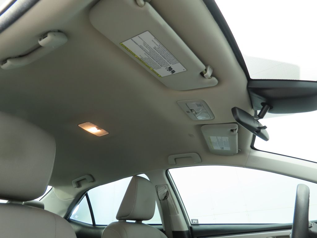 Thumbnail: 2019 Toyota Corolla - 18