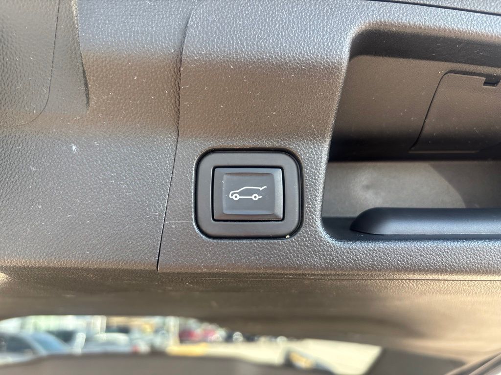 Used 2023 GMC Acadia SUV
