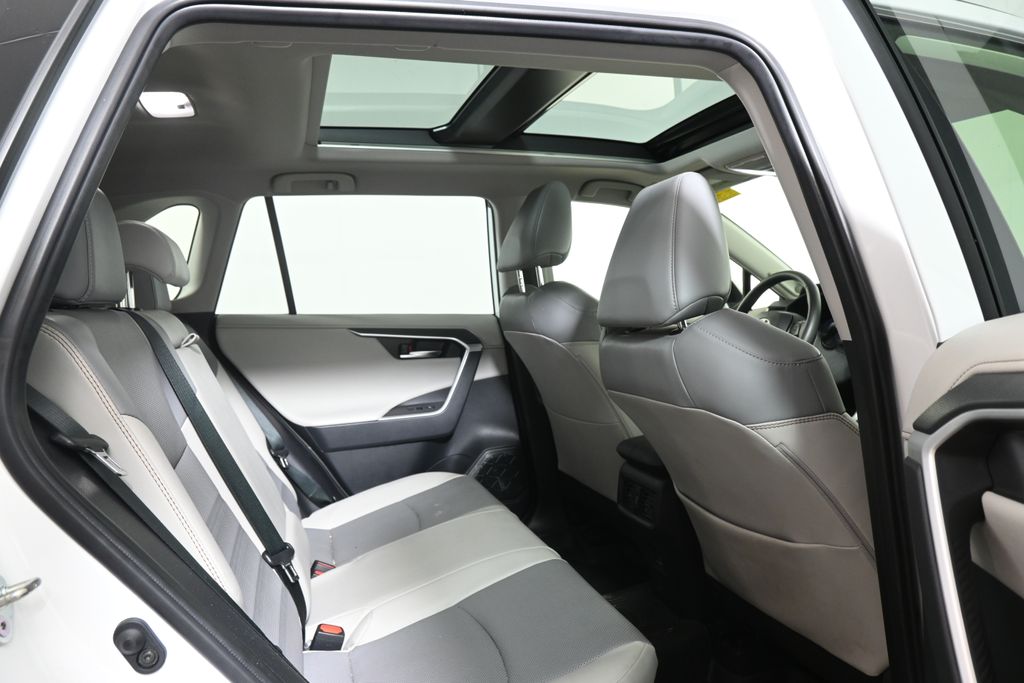 Thumbnail: 2023 Toyota RAV4 - 24