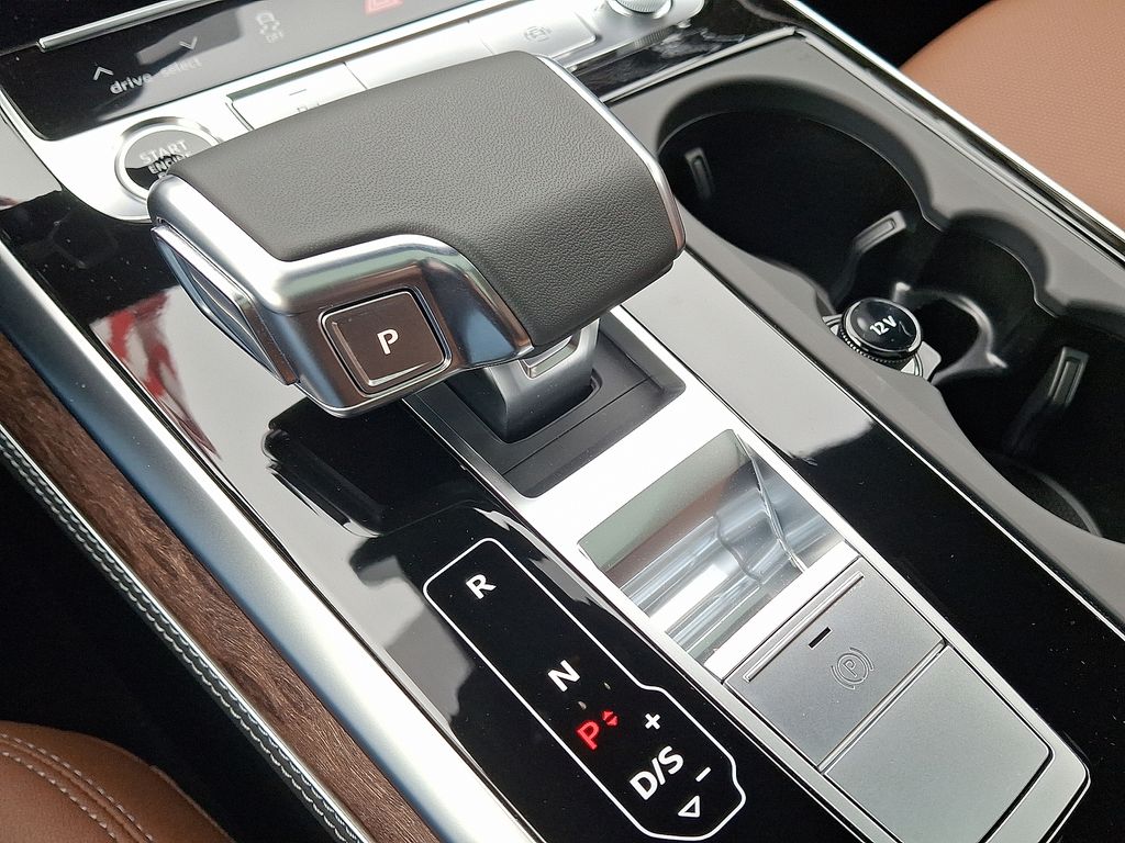 Thumbnail: 2026 Audi Q7 - 12