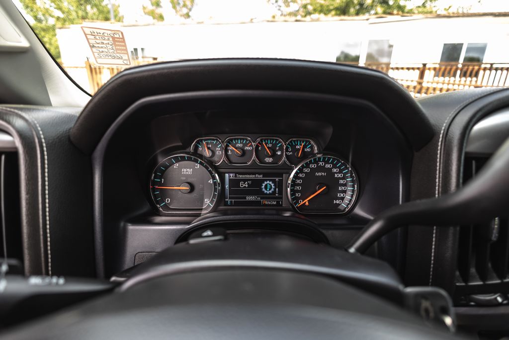 2015 Chevrolet Silverado 2500HD Built After Aug 14 LTZ thumbnail 15