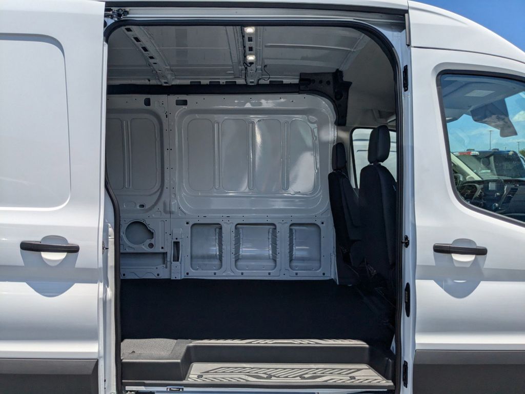 2025 Ford Transit 250