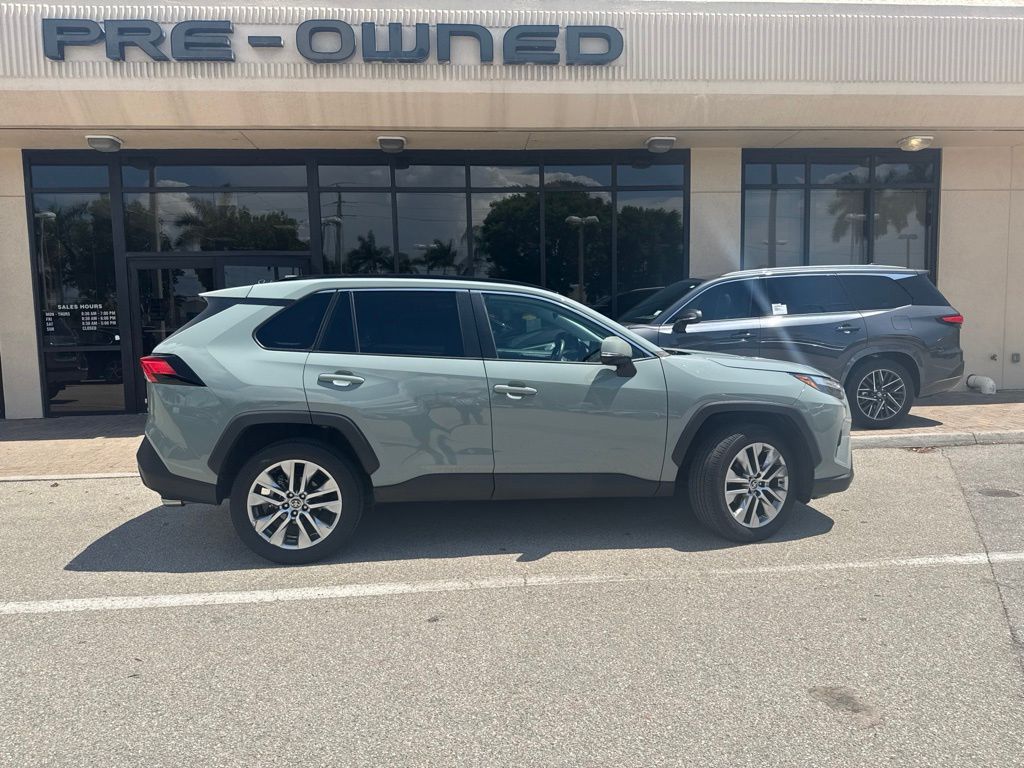 Used 2022 Gray Toyota XLE Premium image 12