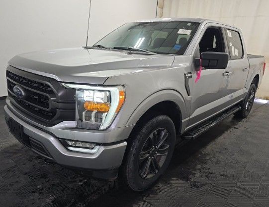 2023 Ford F-150 XLT 4x4 SuperCrew 145 in's photo