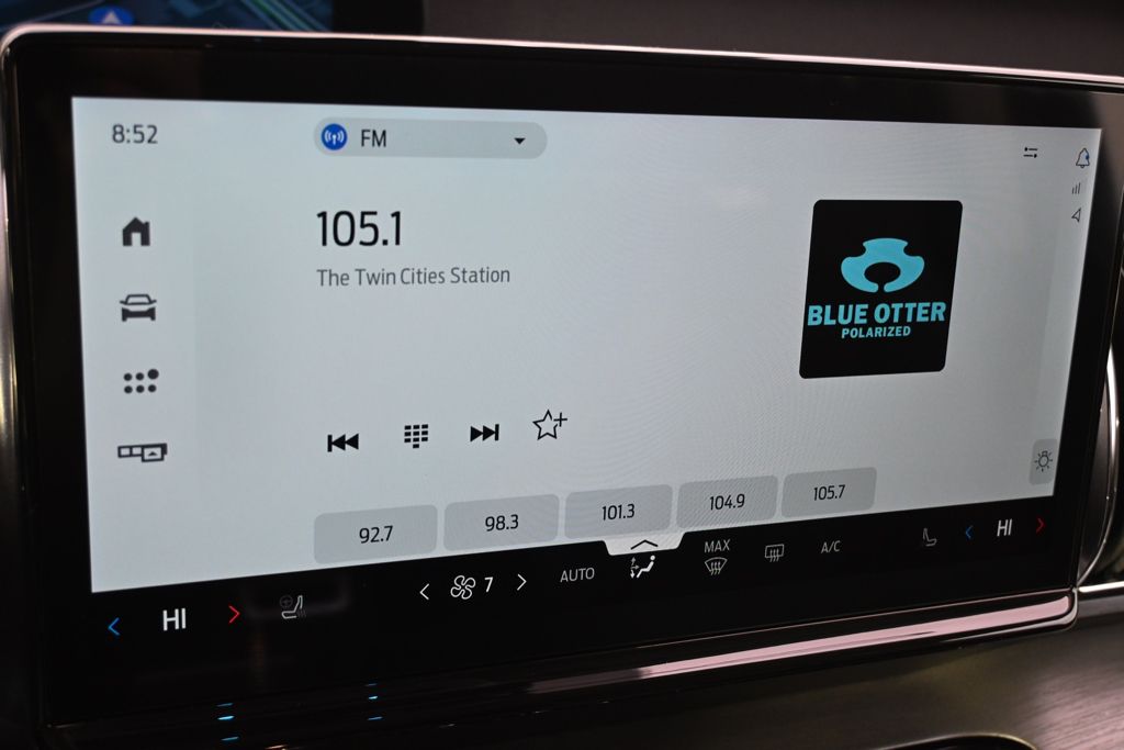 Used 2025 White Ford Platinum image 29