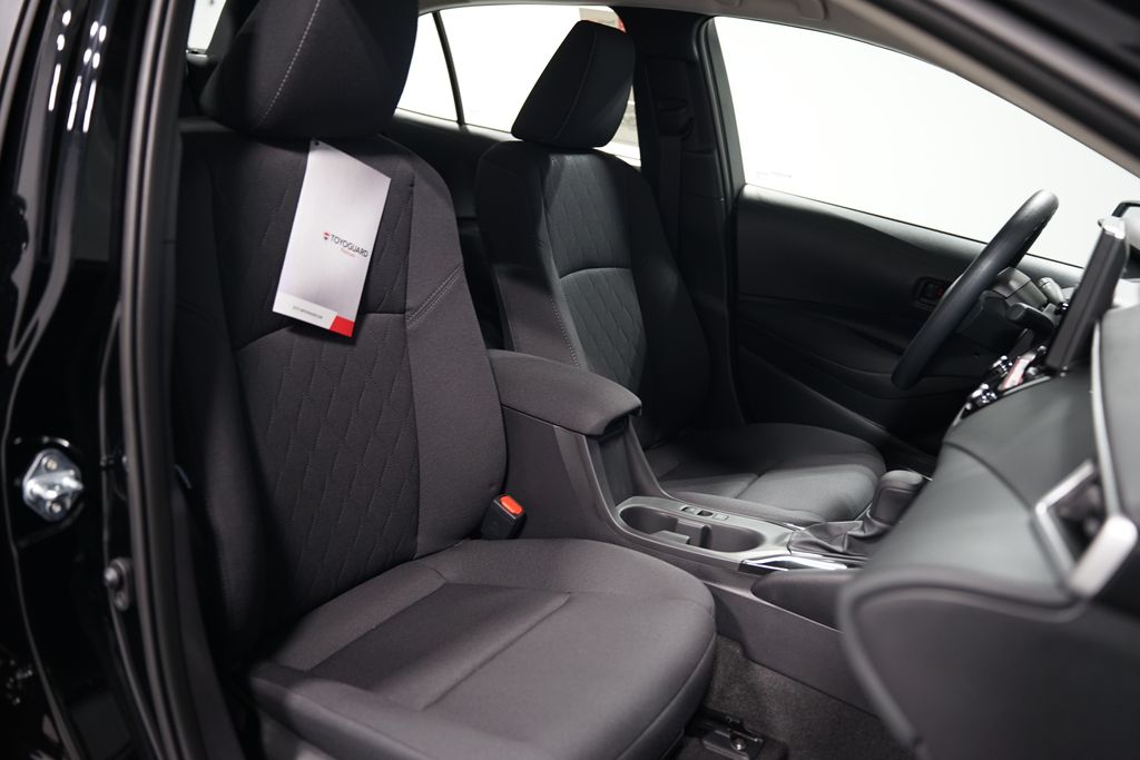 2025 Toyota Corolla LE 25