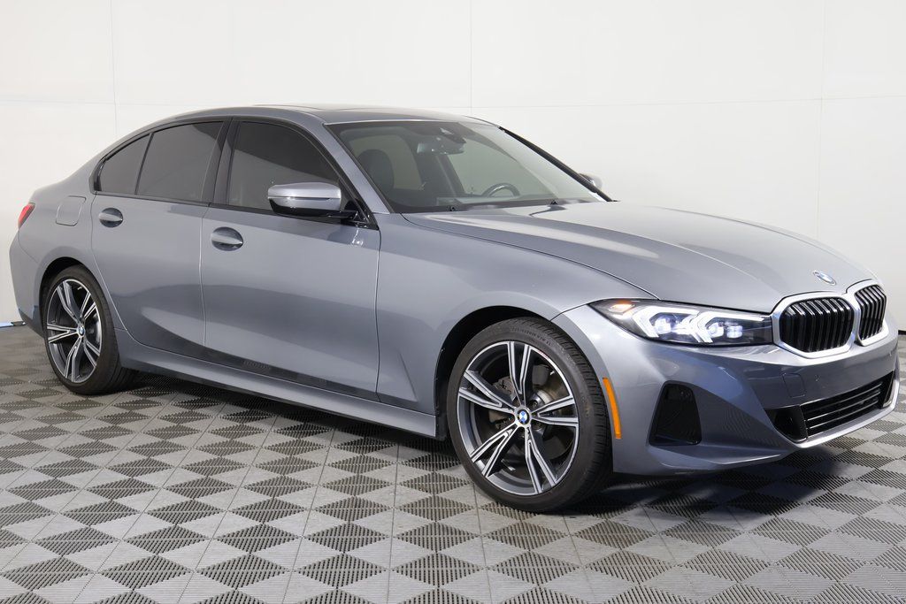 Thumbnail: 2023 BMW 3 Series - 3