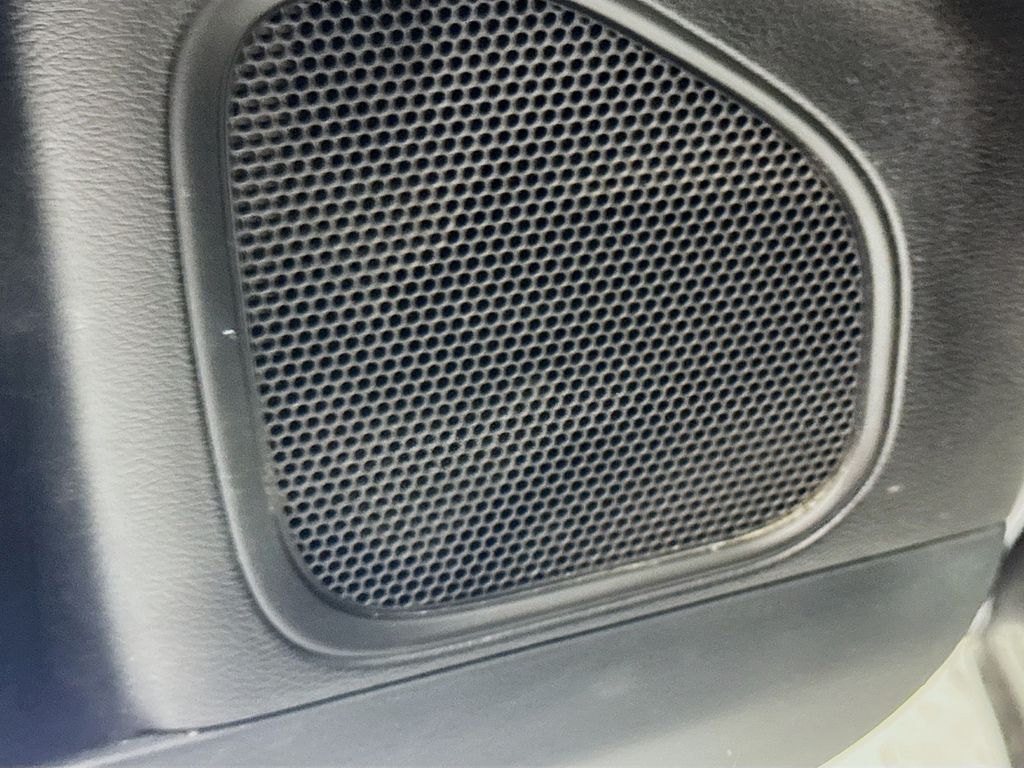 Used Car 2013 Chrysler 200  Limited For Sale Under $10,000 In Austin, Texas