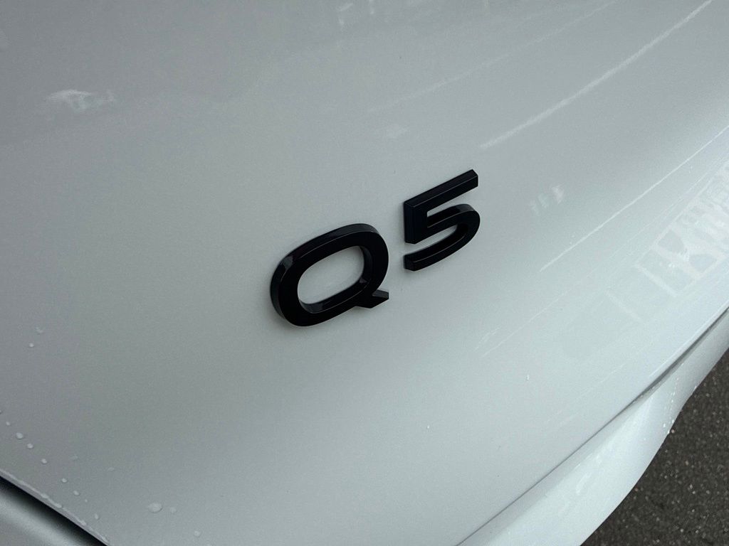 Thumbnail: 2026 Audi Q5 - 9