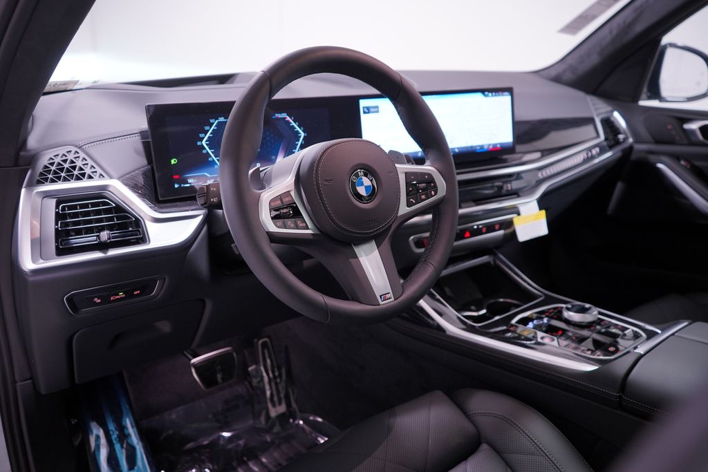 2024 BMW X7 xDrive40i 6