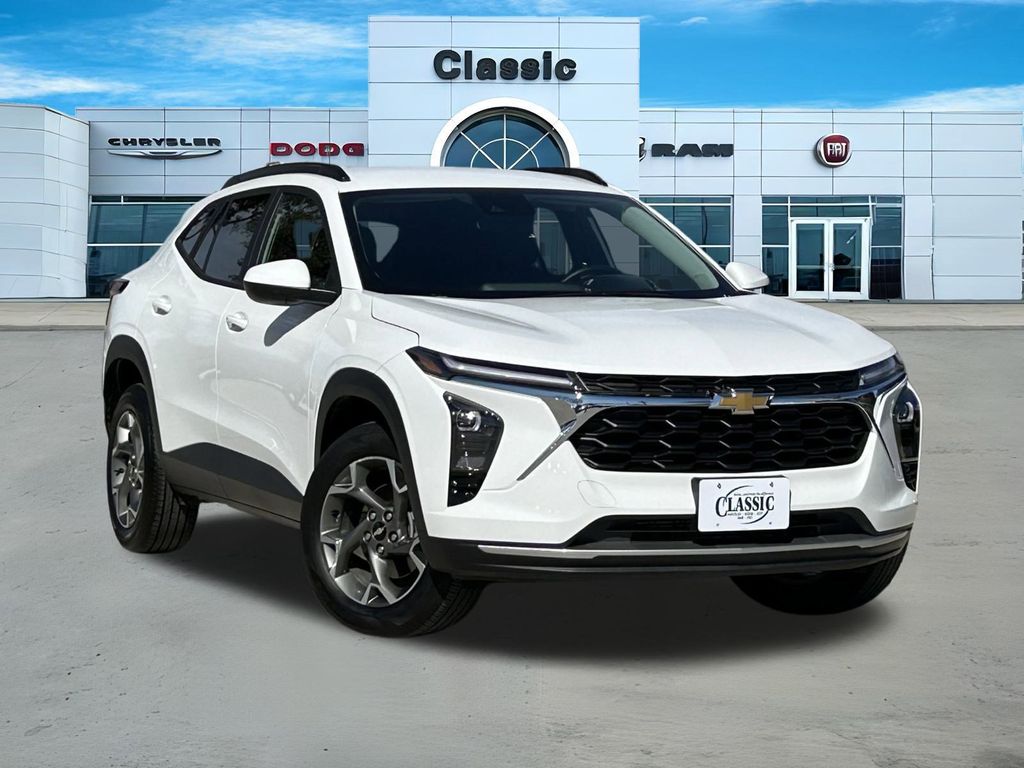 2025 Chevrolet Trax LT FWD