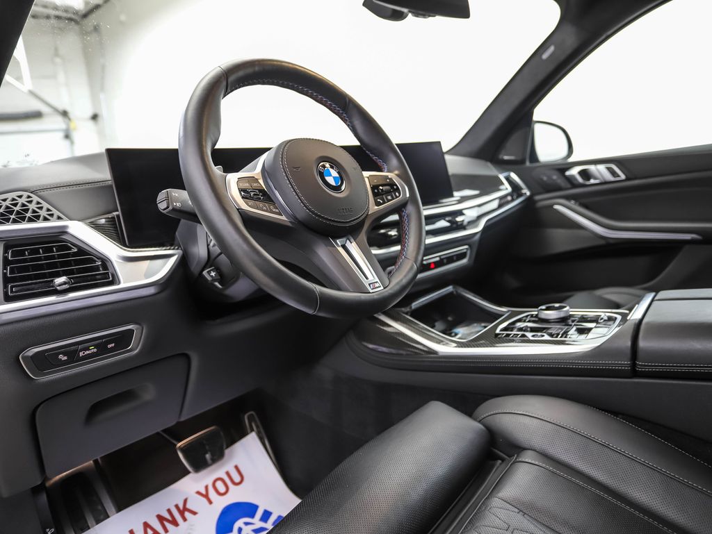 Thumbnail: 2025 BMW X7 - 10