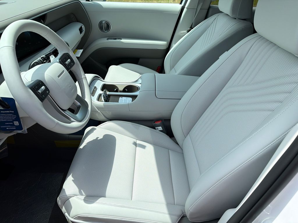 New 2026 White Hyundai Blue SEL Premium image 10