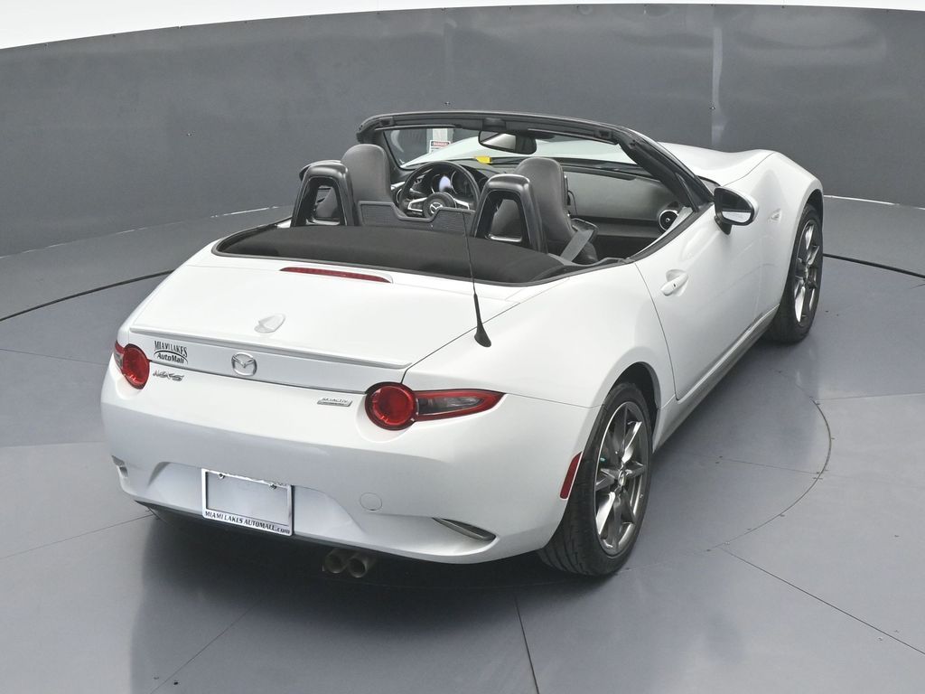 Used 2016 Ceramic Metallic Mazda Grand Touring image 45