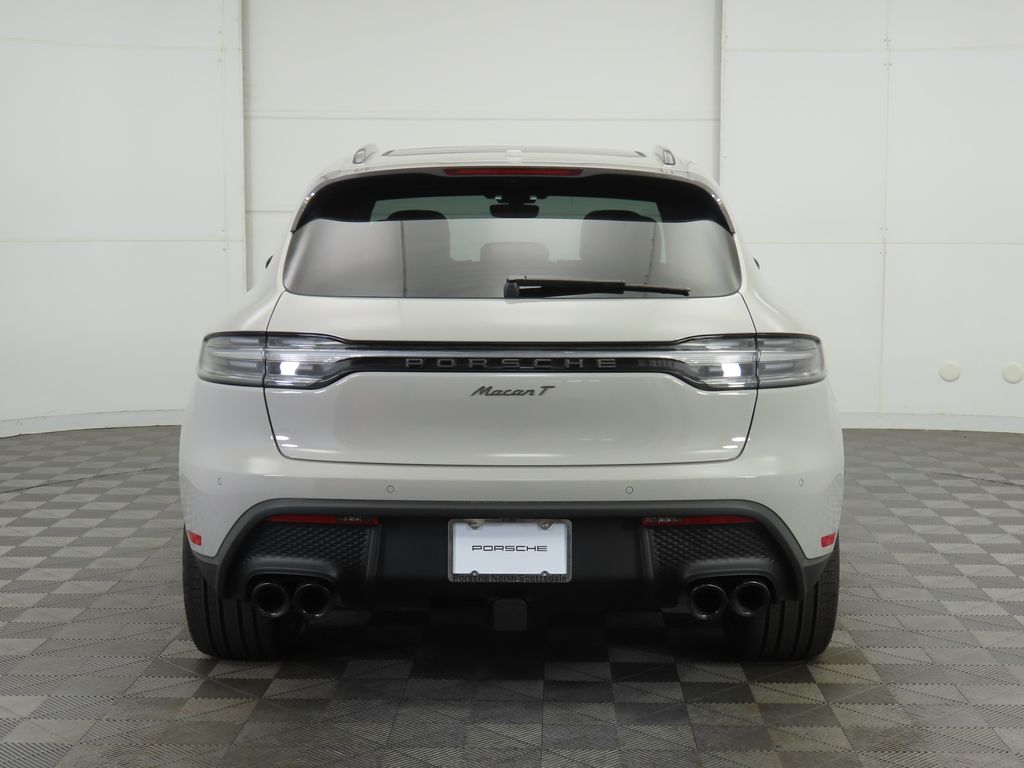 Thumbnail: 2025 Porsche Macan - 6