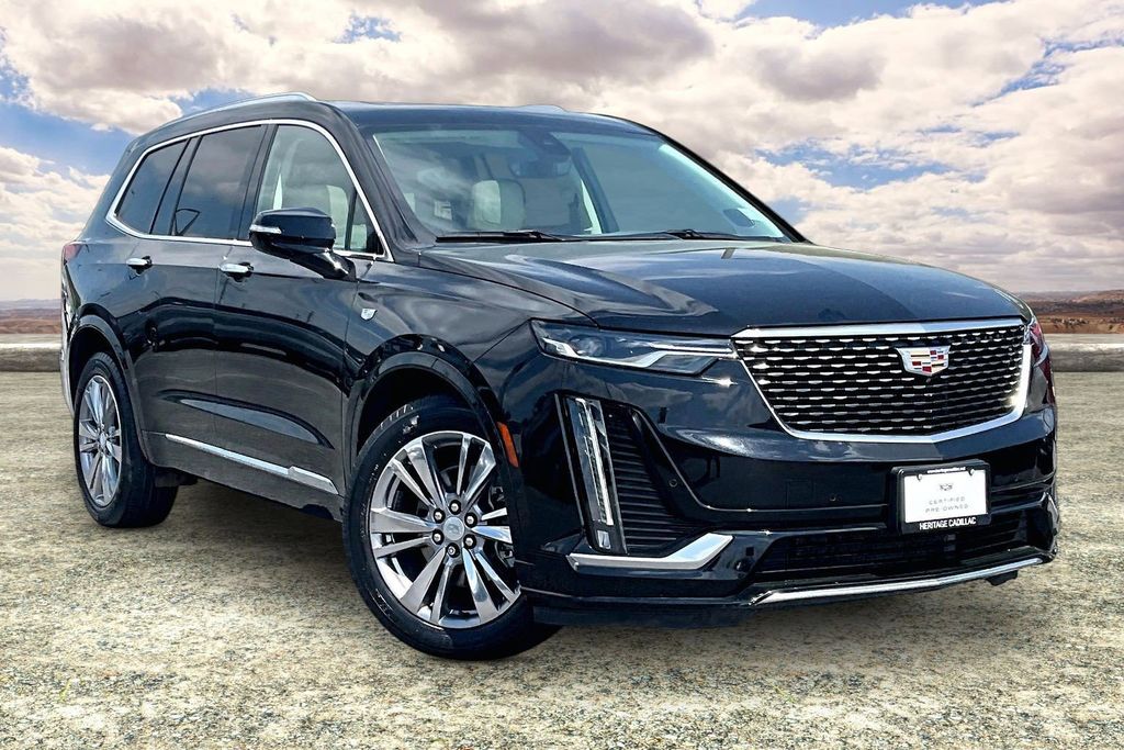 2023 Cadillac XT6 Premium Luxury FWD