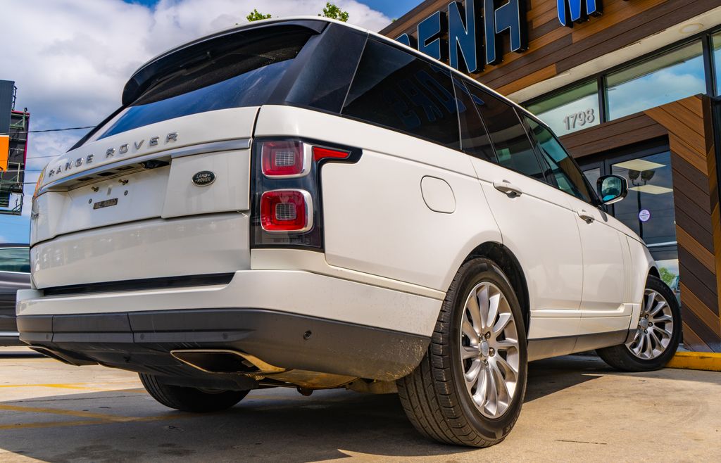 2018 Land Rover Range Rover 3.0L V6 Supercharged HSE White at Genesis of Spring