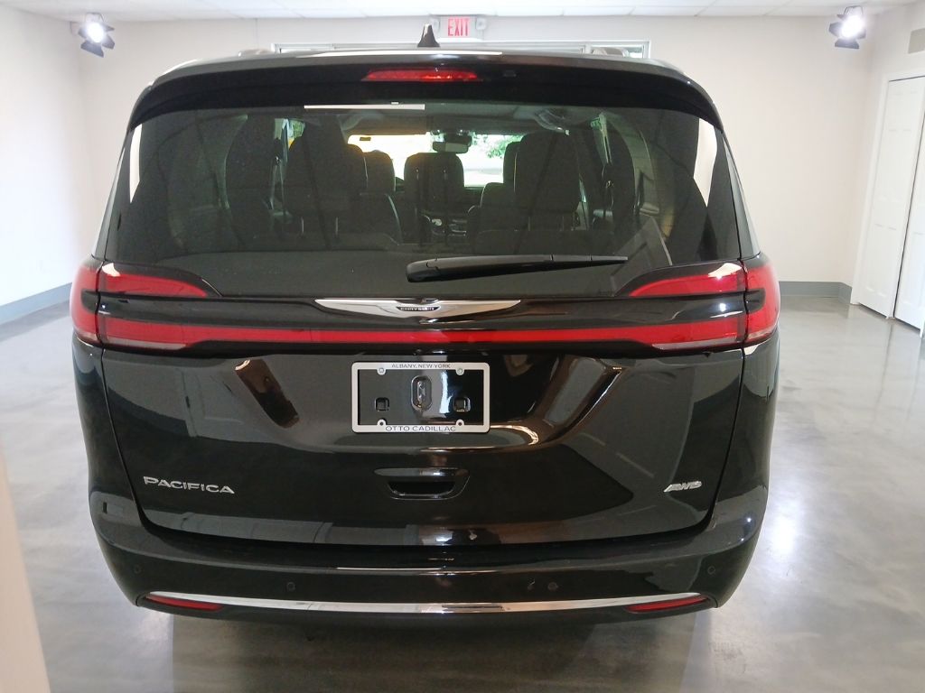 used 2021 Chrysler Pacifica car, priced at $29,500