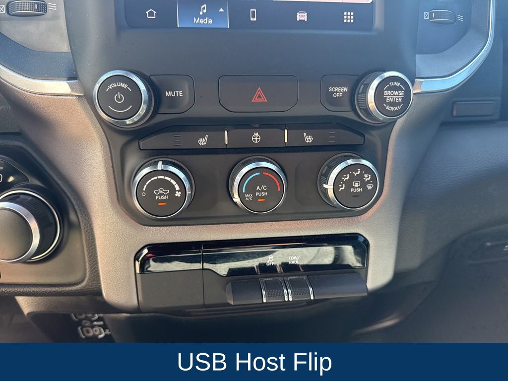 2023 Ram 1500 Big Horn Crew Cab 4x2 5'7" Box