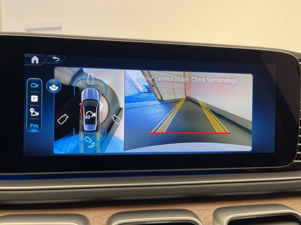 Thumbnail: 2026 Mercedes-Benz GLE - 19