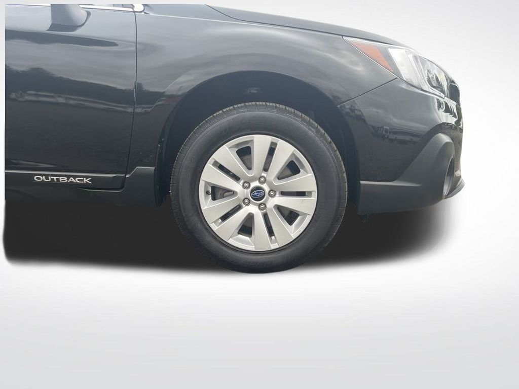 2019 Crystal Black Silica Subaru Outback 2.5i Premium AWD SUV